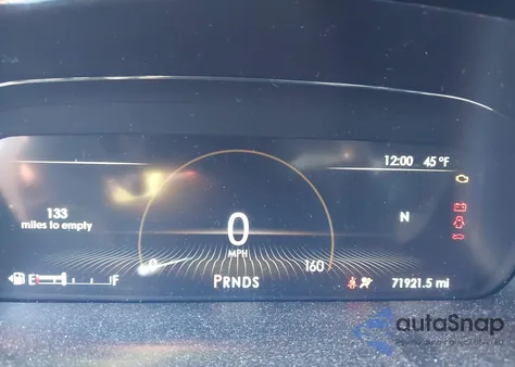 2017 Lincoln Continental Select z USA, uszkodzony, nr VIN 1LN6L9TKXH5600943